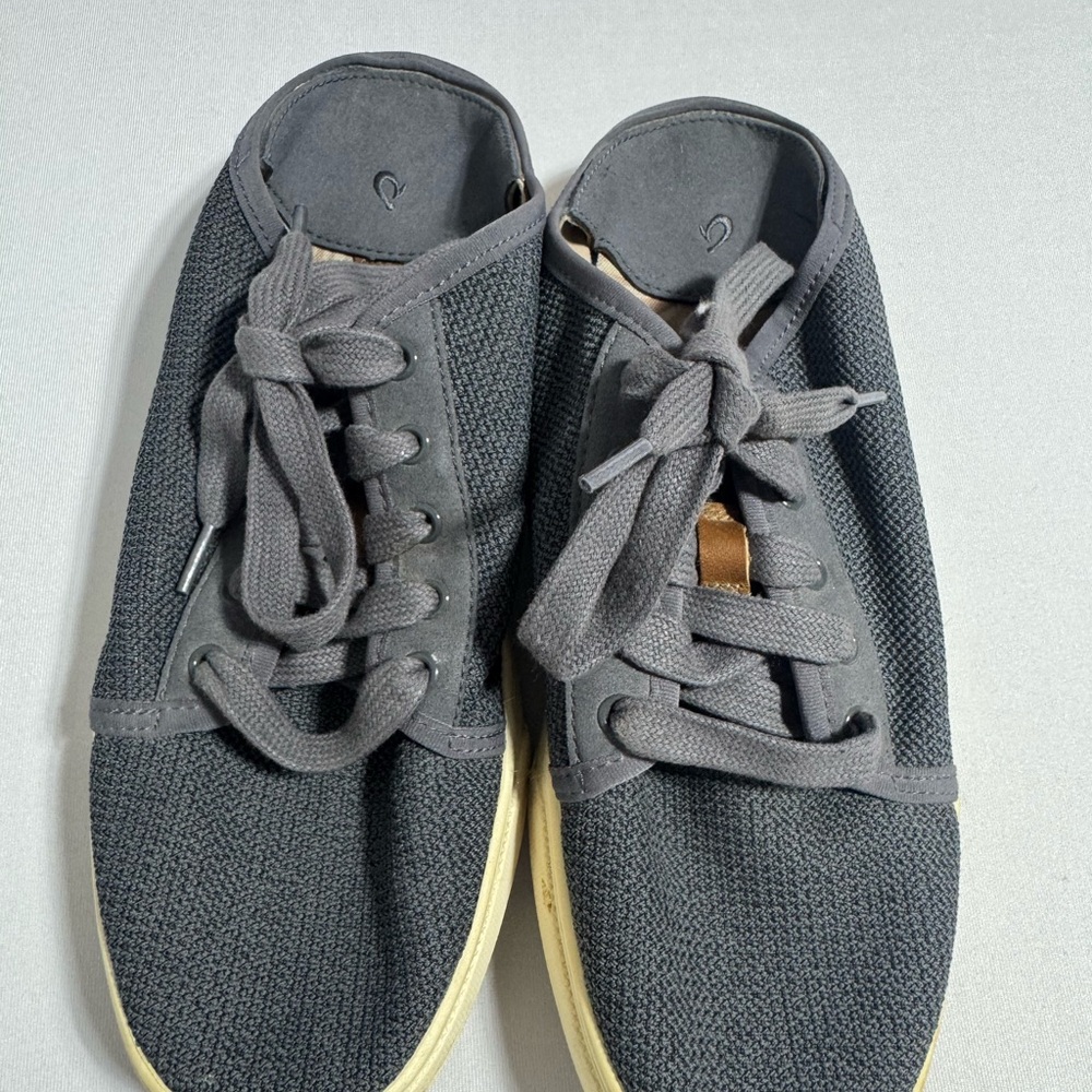 Casual Women's Gray Knit Lace-Up Sneakers